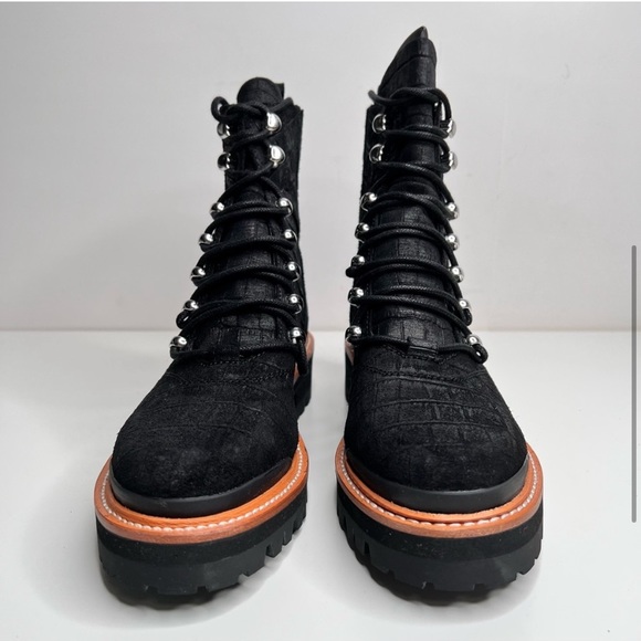 Marc Fisher IZZIE lugsole ankle boots - Picture 4 of 8